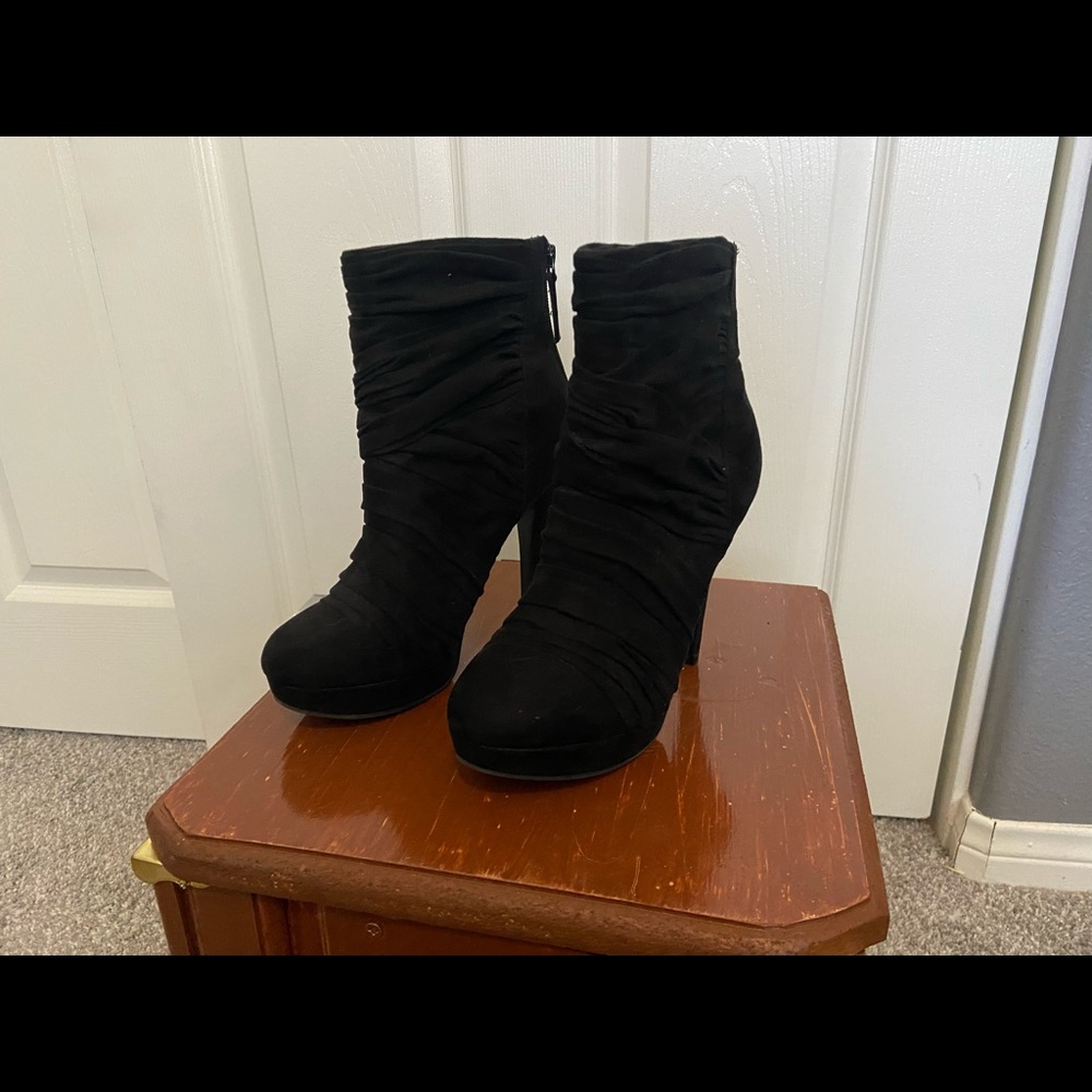 Elle Heels